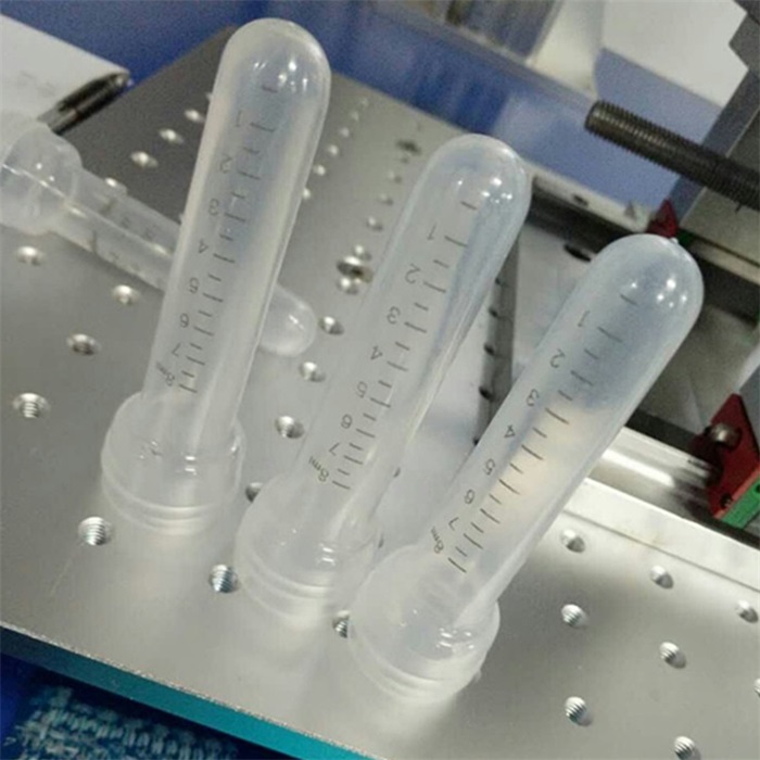 医疗塑料试管刻度5W紫外激光打标机应用案例